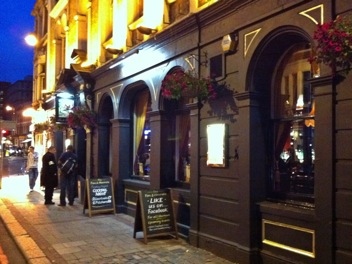 The Fox, live music venue in Putney, London.